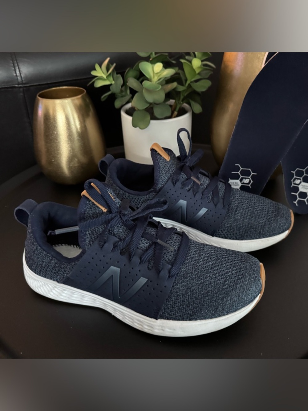 NEW BALANCE SNEAKERS